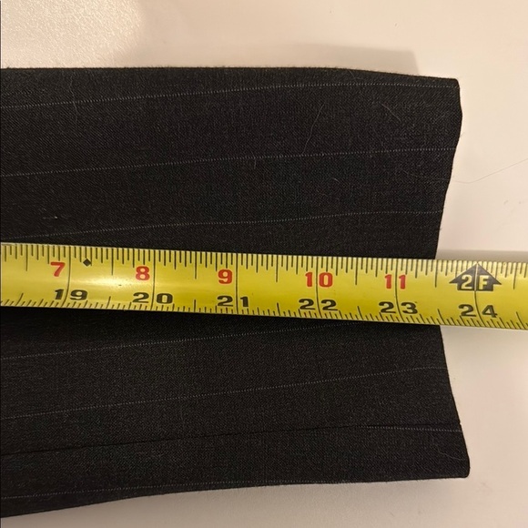 The Limited “The Perfect Travel Suit” Black Blazer Classic Tailored Design - Picture 11 of 11